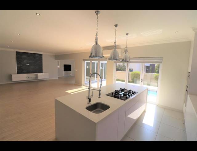 4 BEDROOM HOUSE FOR SALE IN OLIVEDALE